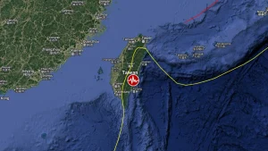 Сильное и неглубокое землетрясение магнитудой 6 произошло на Тайване.