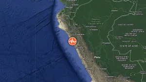 Сильное землетрясение магнитудой 6,2 произошло у побережья северного Перу.