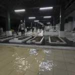 В городе Серанг наводнение затронуло район старой Большой мечети Бантена