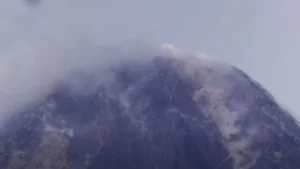 Купол вулкана Майон обрушен. Третий уровень опасности