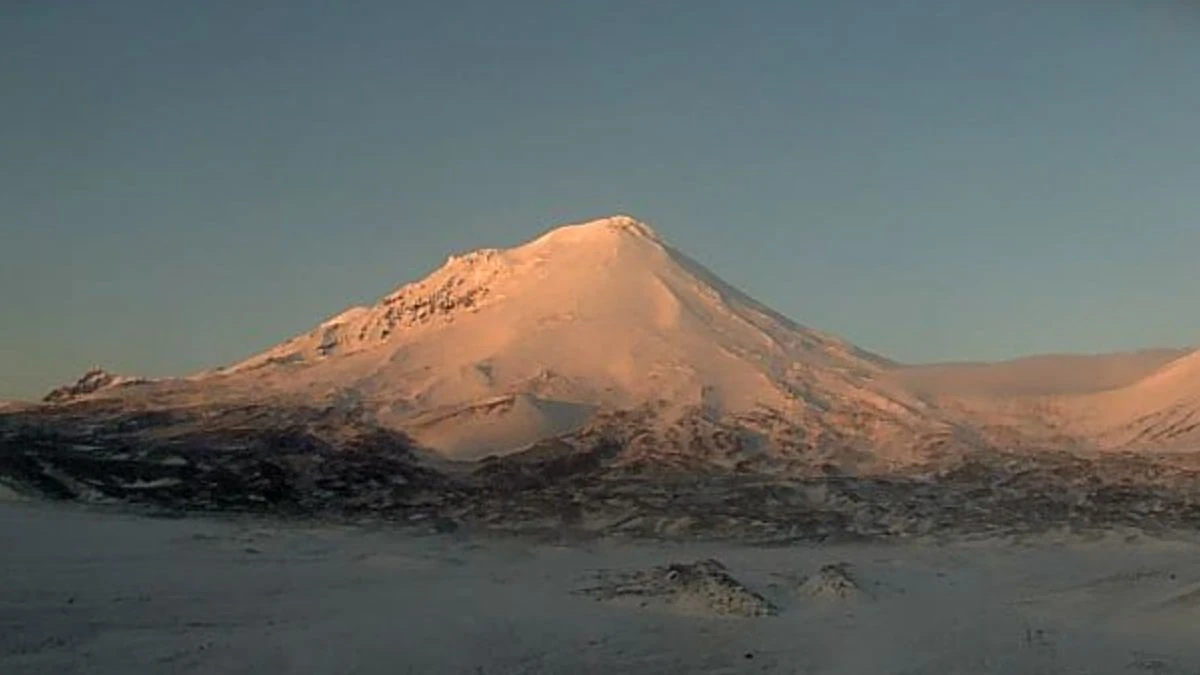 Вулкан Павлова перешол в состоянии повышенной готовности