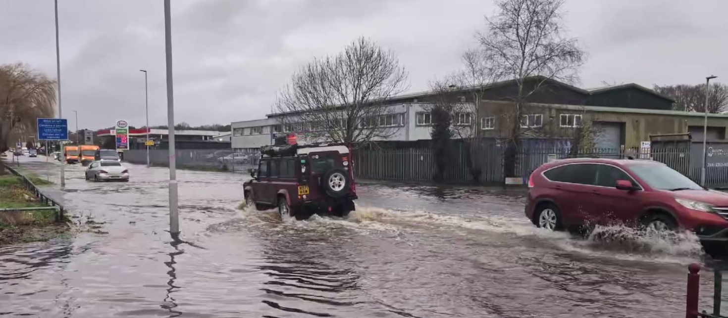 Шторм «Чандра» обрушился на Великобританию