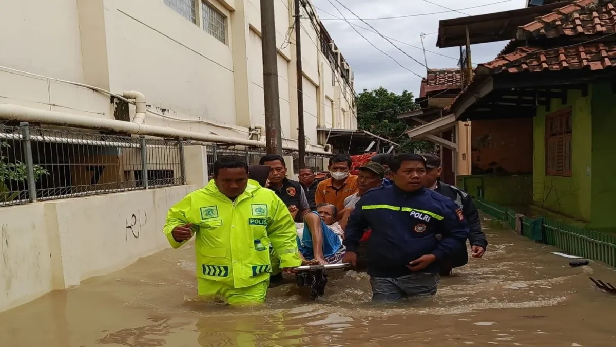 Наводнения в Паманукaн. Индонезия